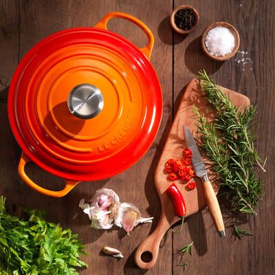 Le Creuset 7.25 quart Round Flame Dutch Oven