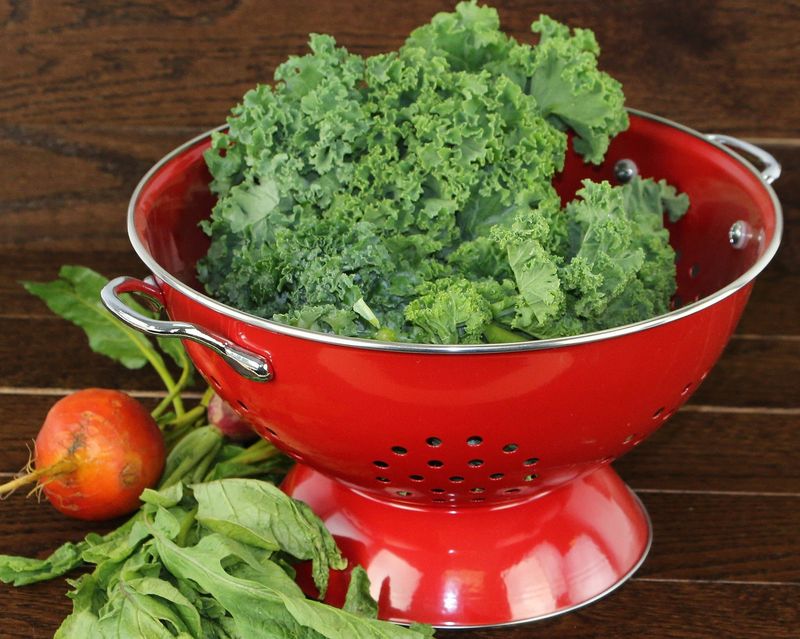 3 quart Red Colander