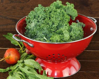 3 quart Red Colander