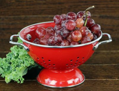 1 quart Red Colander