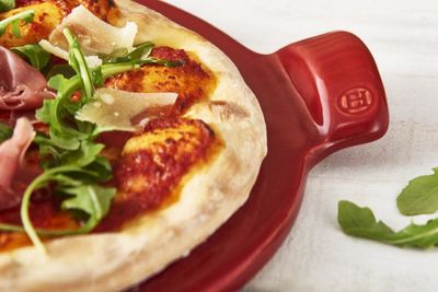 Emile Henry 14.5" Round Burgundy Baking/Pizza Stone