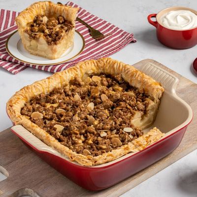 Le Creuset 3 quart Cherry Baking Dish
