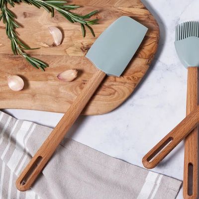 Le Creuset Sea Salt Medium Silicone Spatula