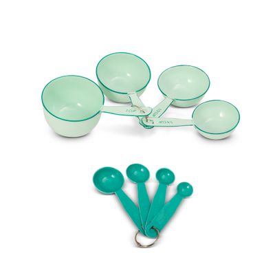 Green Measuring Cups &amp; Spoons