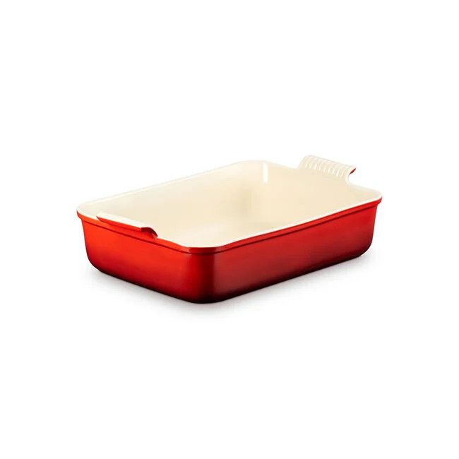 Le Creuset 6.75 quart Cherry Red Heritage Deep Baking Dish