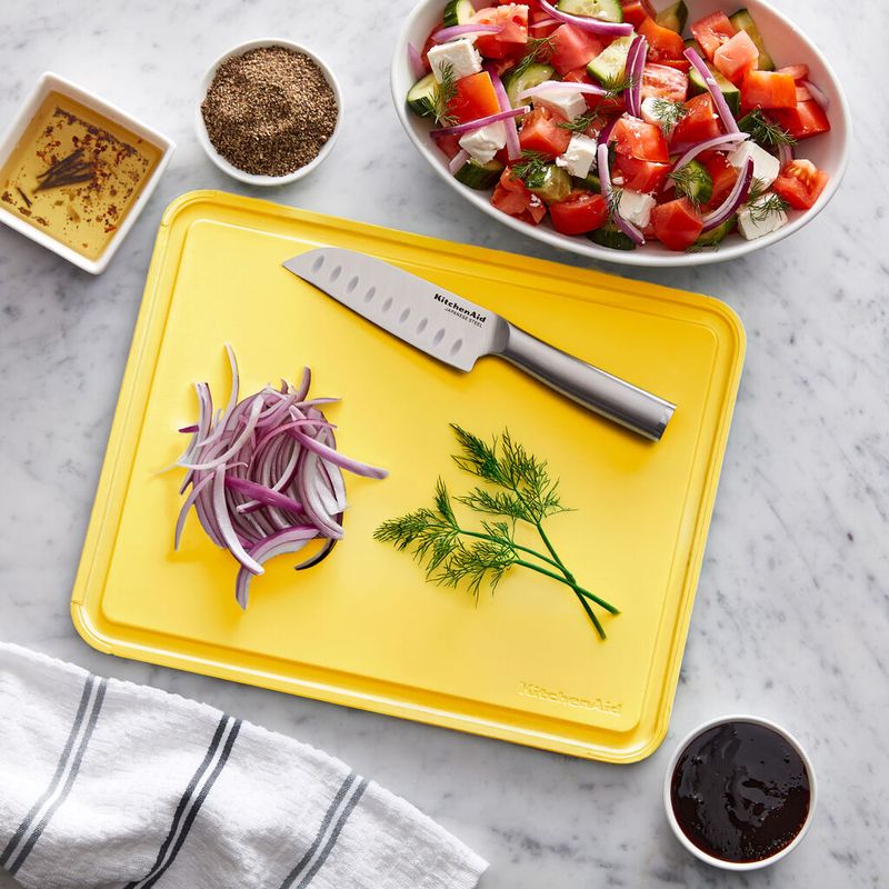 11x14" Butter Yellow Cutting Board