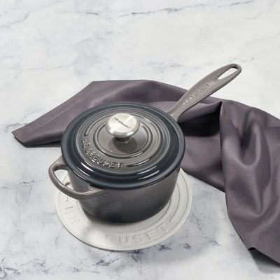 Le Creuset White Silicone Trivet