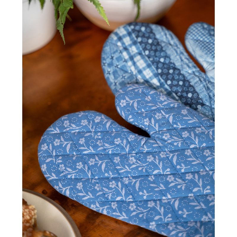 April Cornell Harmony Patchwork Oven Mitts, set of 2