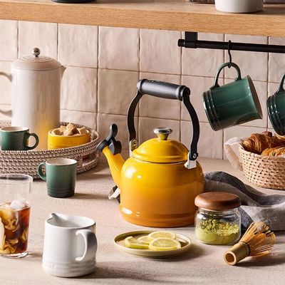 Le Creuset 1.25 quart Nectar Yellow Tea Kettle