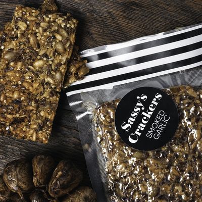 Sassy's Crackers - Smoked Garlic