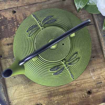 Green Dragonfly Teapot - Cast Iron 770ml