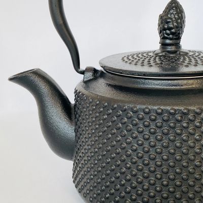 Tall Black Hobnail - Cast Iron Teapot 850ml