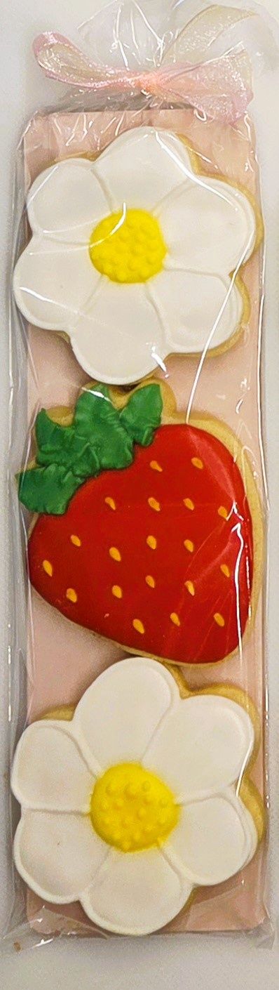 Daisy &amp; Strawberry Vanilla Cookie Gift