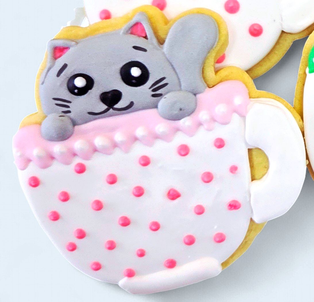 Cat in a Teacup Vanilla Cookie