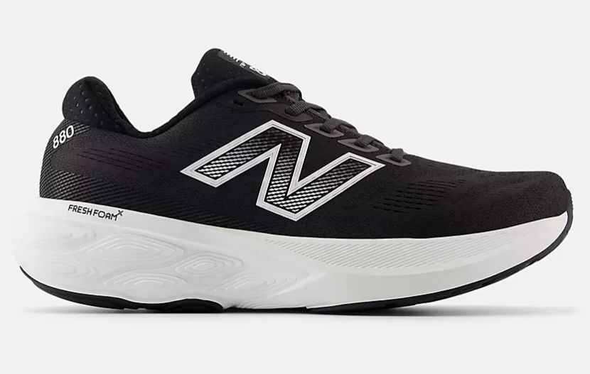 NEW BALANCE MEN&#39;S RUNNING MB88015, Color: Black/White, Size: 9.5, Width: 2E