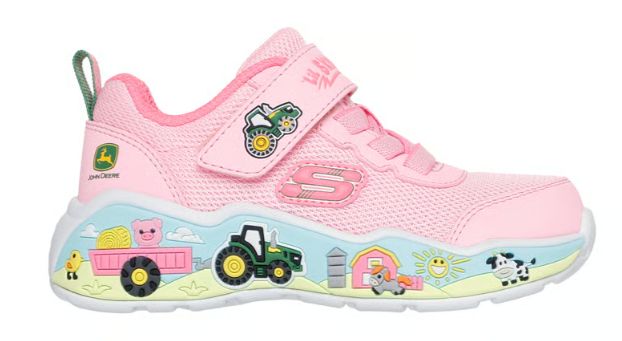 TODDLERS PLAY SCENE-FARM GIRLIE
