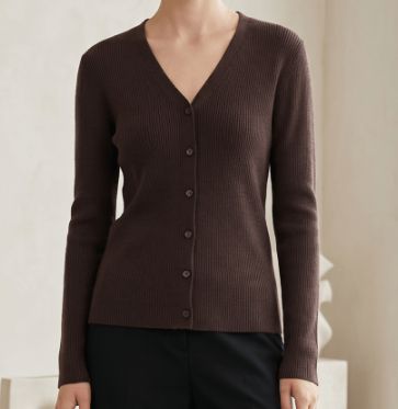 DKR - RIBBED V/N BUTTON FRONT CARDIGAN, Color: BROWN, Size: S