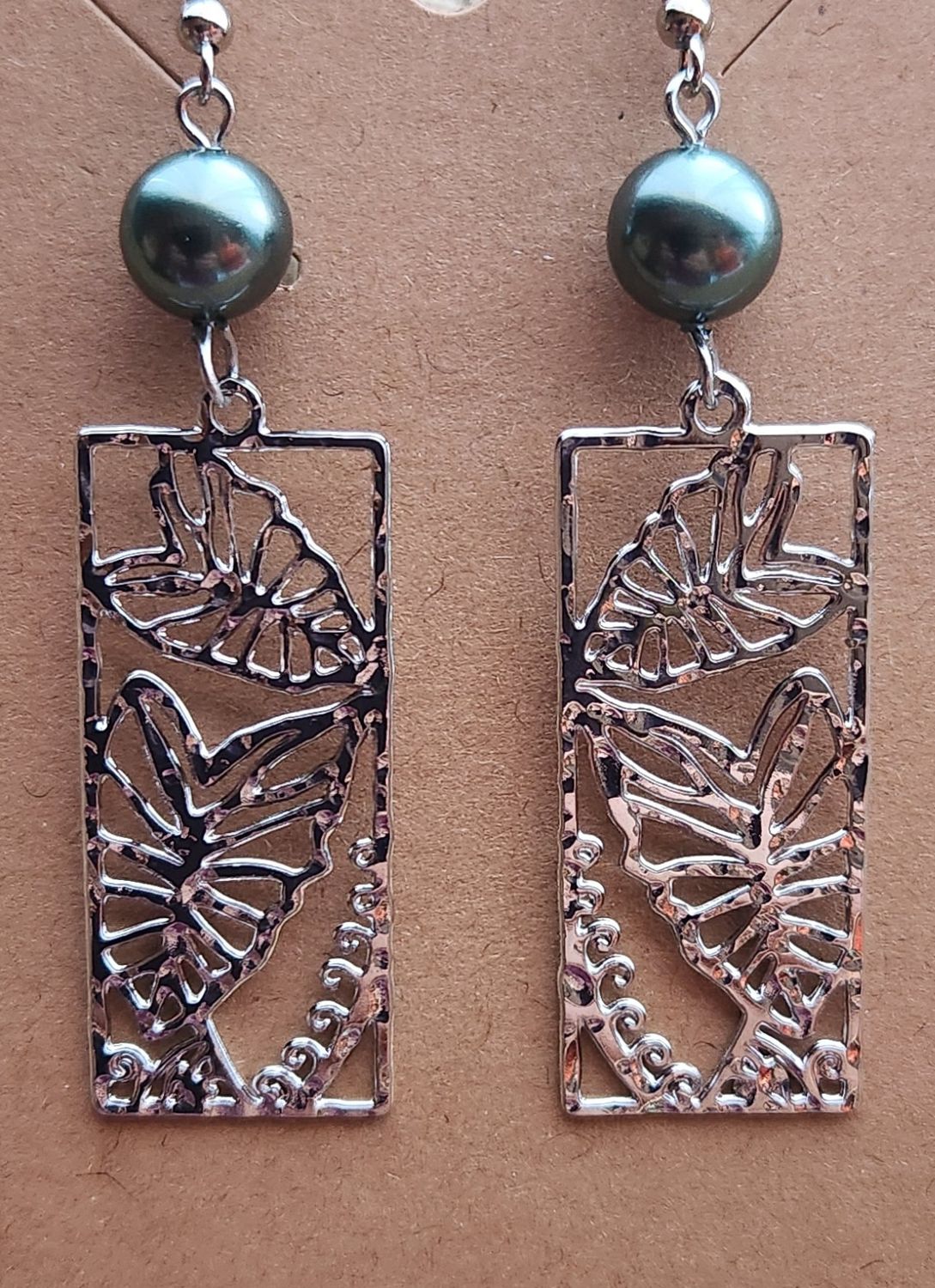 Earrings Metal + Pearl