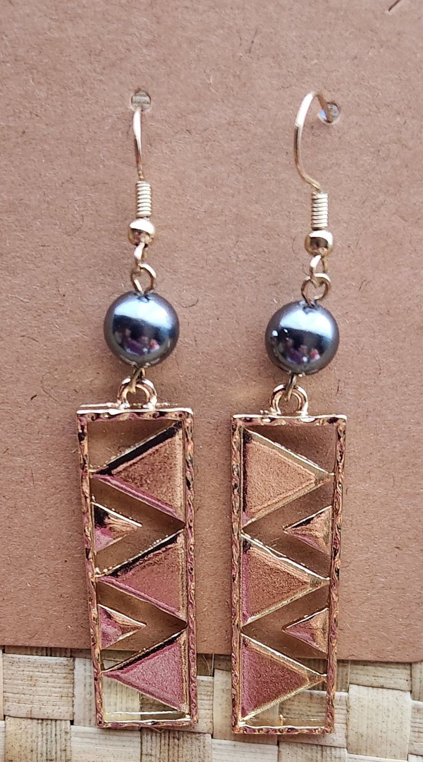 Earrings Metal + Pearl