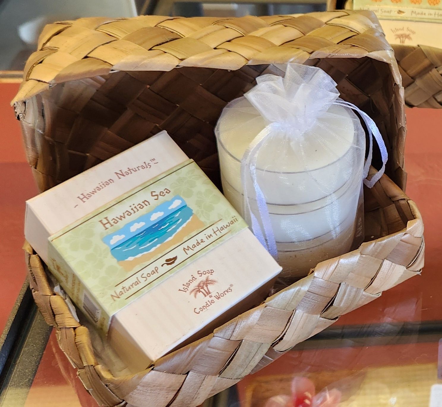 Lauhala Gift Box Candles and Soap