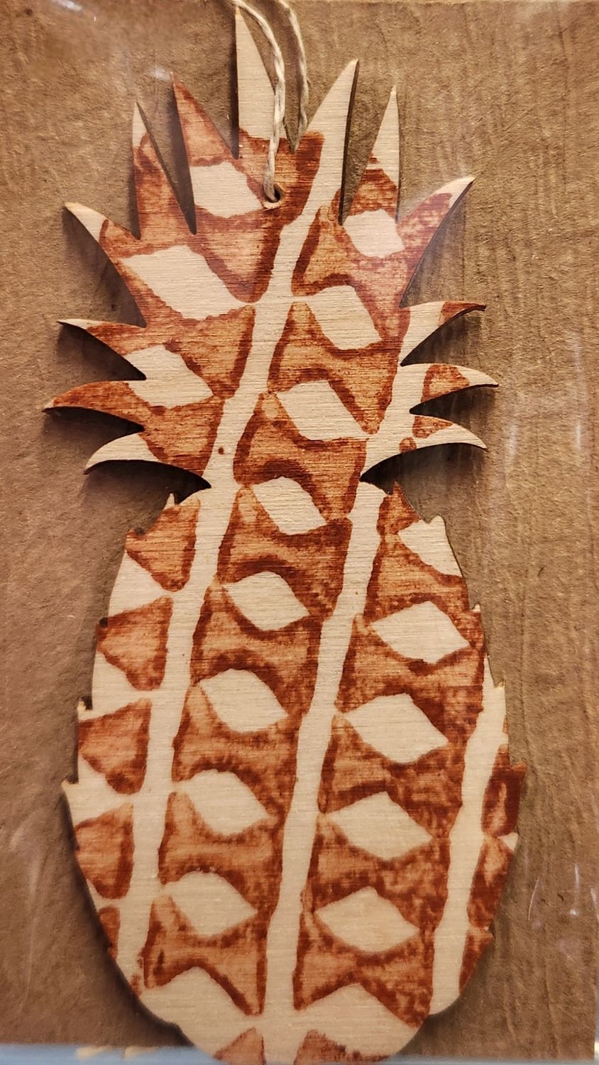 Wooden charm with Hawaiian print only, design: Pineapple