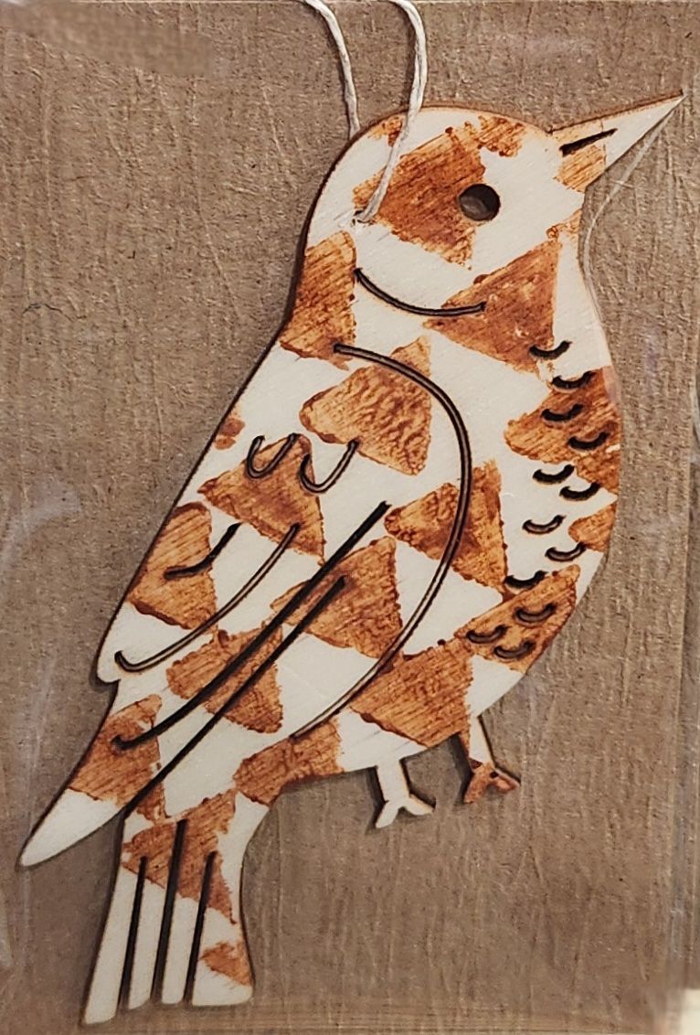 Wooden charm with Hawaiian print only no kapa