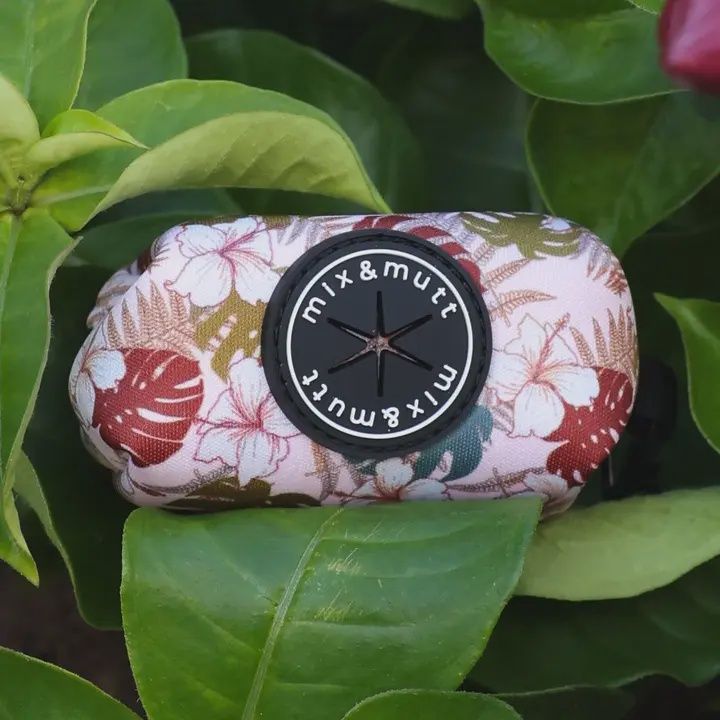 Mix &amp; Mutt Flowers in the Sun