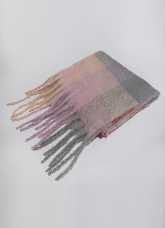 C&#39;est Moi Plaid Scarf #CESCB2336