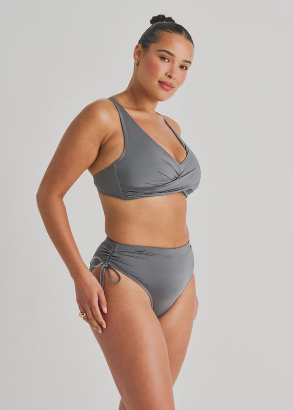 Everyday Sunday-Wrap D-Cup Crop Top
