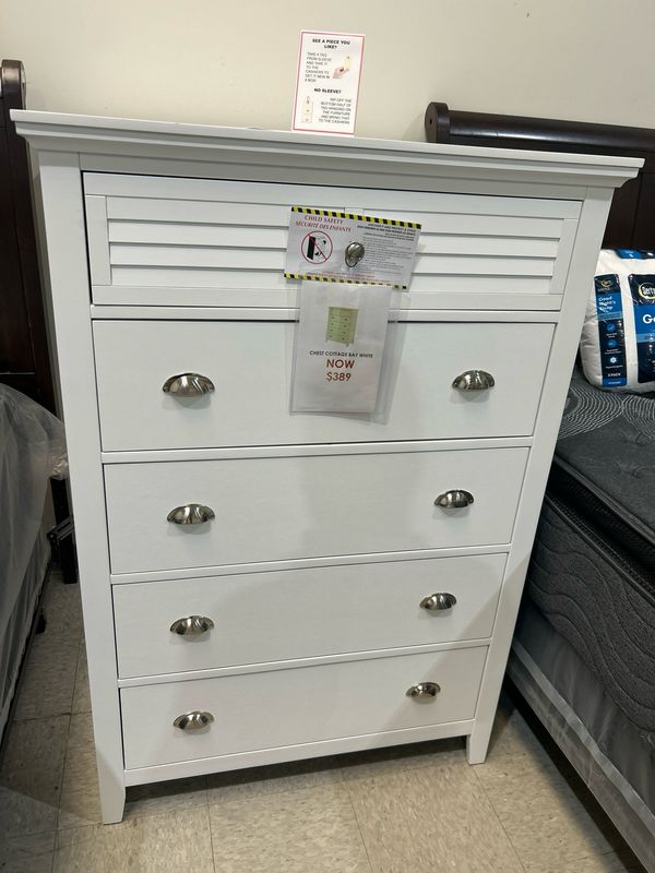 Chest Cottage Bay White Retail: $799 Now $389