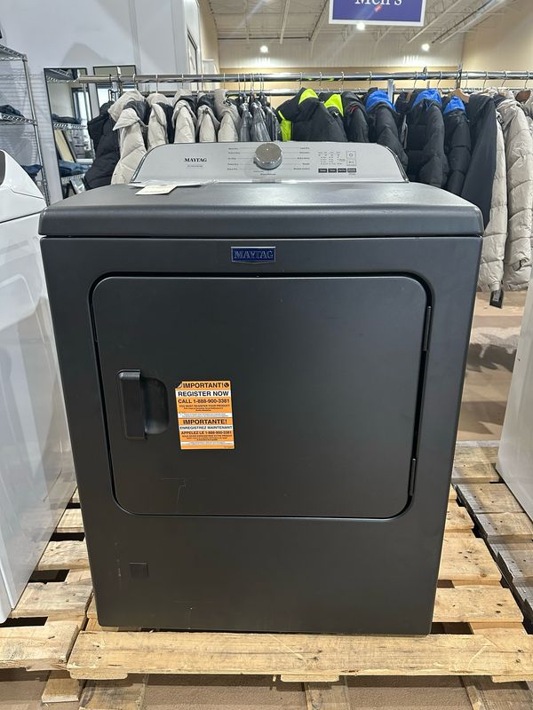 Maytag - 7.0 cu. ft. Vented Pet Pro Gas Dryer in Volcano Black, Retails for $1399, Now $649