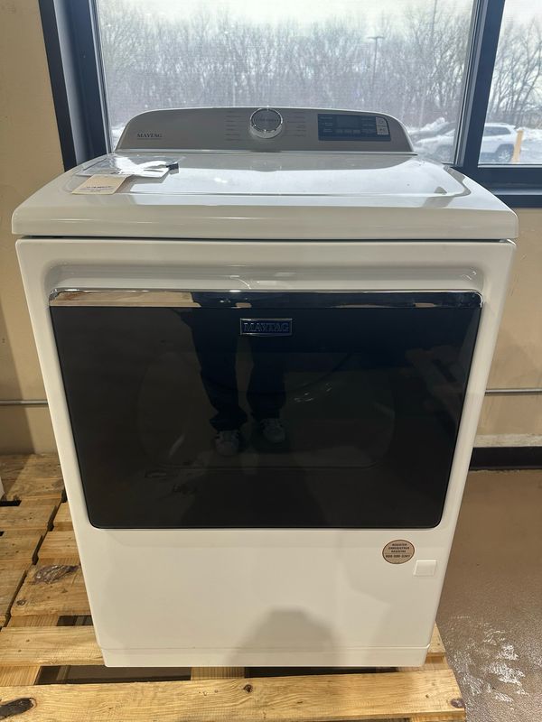 Maytag - 7.4 Cu. Ft. Smart Gas Dryer with Steam and Extra Power Button - White, Retails for $1249, Now $699