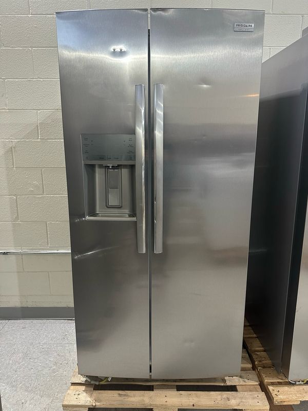 Frigidaire Gallery 22 Cu. Ft. 33" Standard Side-by-Side Refrigerator GRSS2352AF Retails @ $1649 NOW