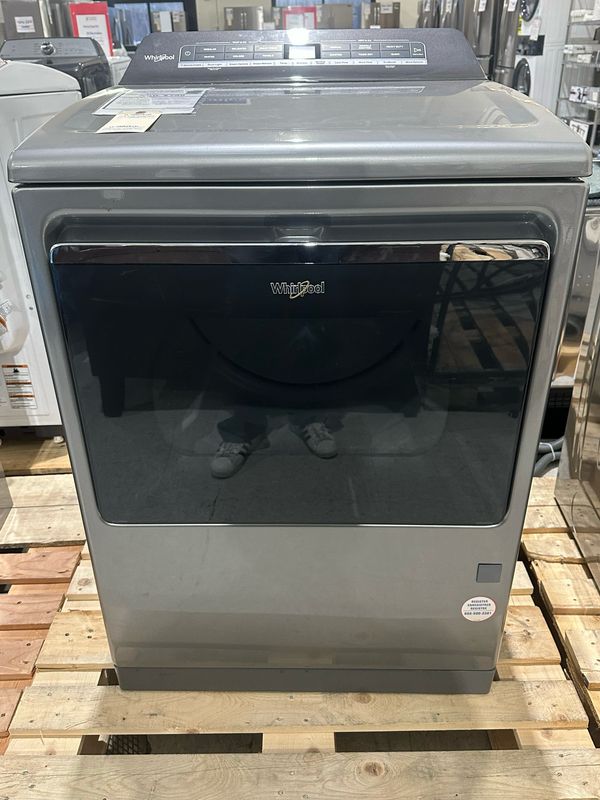 Whirlpool - 7.4 Cu. Ft. Smart Gas Dryer w/ Steam & Advanced Moisture Sensing - Chrome, Retails for $1499, now $799