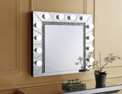 Noralie Mirrored & Faux Diamonds Accent Mirror (Assembled) - Silver