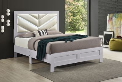Moreland G002900A - KB King Bed (Mattress Not Included), Sparkling Moreland G002900A - KB King Bed (Mattress Not Included), Sparkling