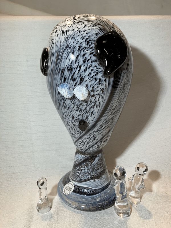 Ailen  ca 26 cm hög signerad nr 1  5000:-