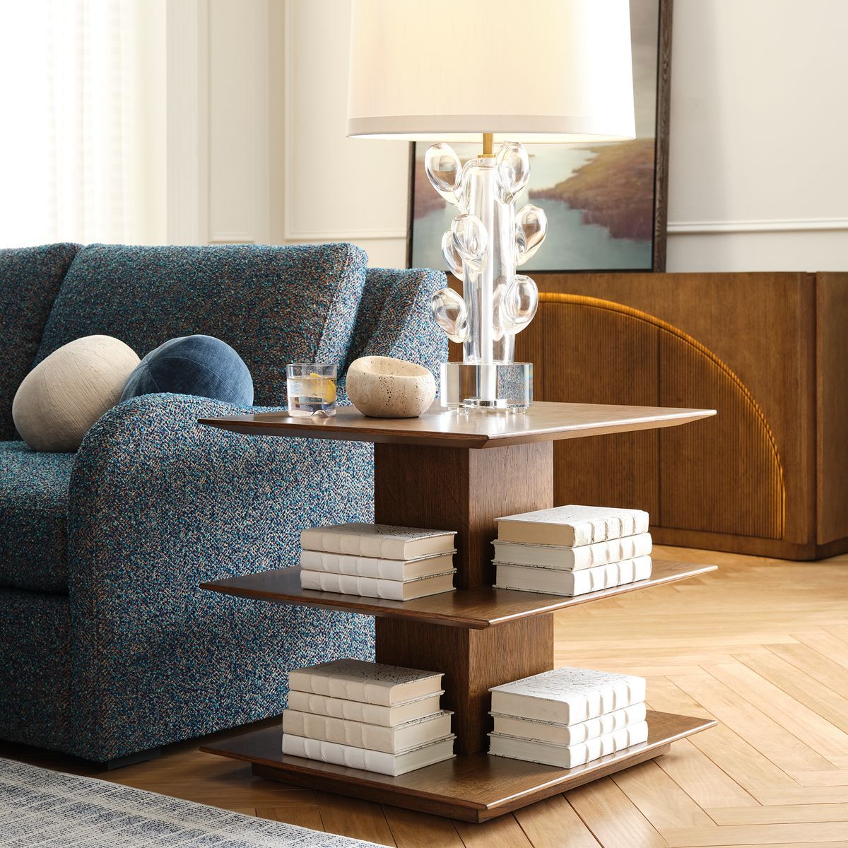 STASH IT SHADE TABLE