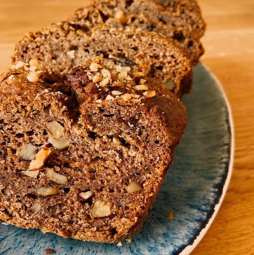Hummingbird cake