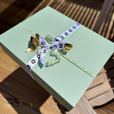 Deluxe Gift Box