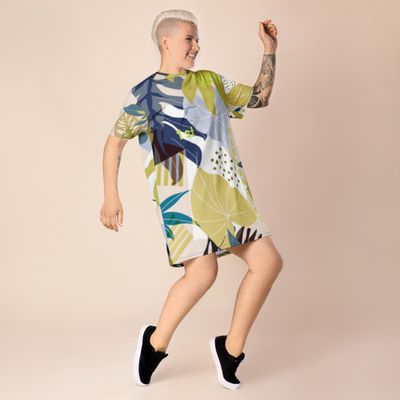 T-shirt dress