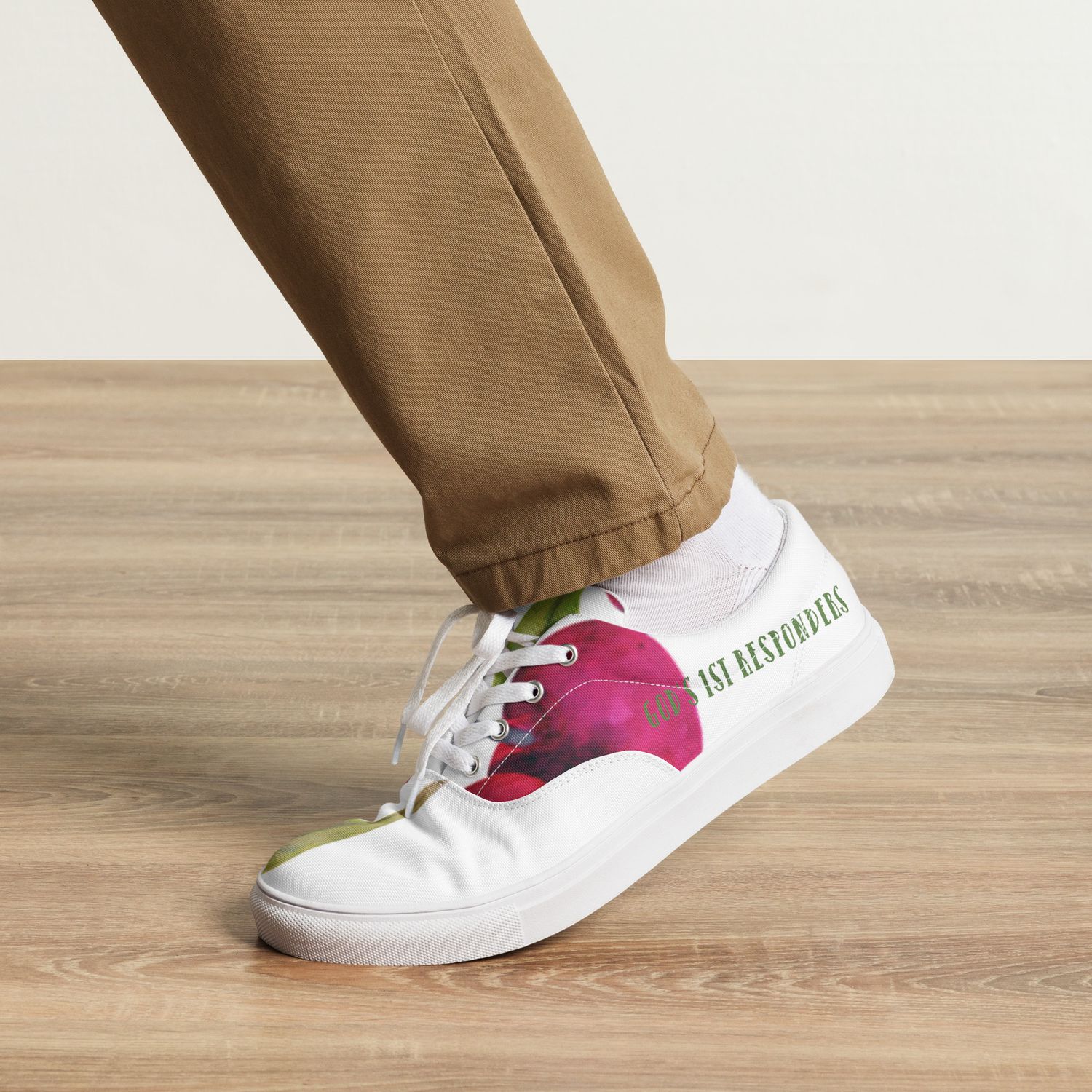 Lace-up canvas shoes
