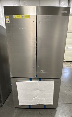 Frigidaire 28.8-cu ft French Door Refrigerator with Ice Maker and Water dispenser (Smudge-proof Stainless Steel) ENERGY STAR