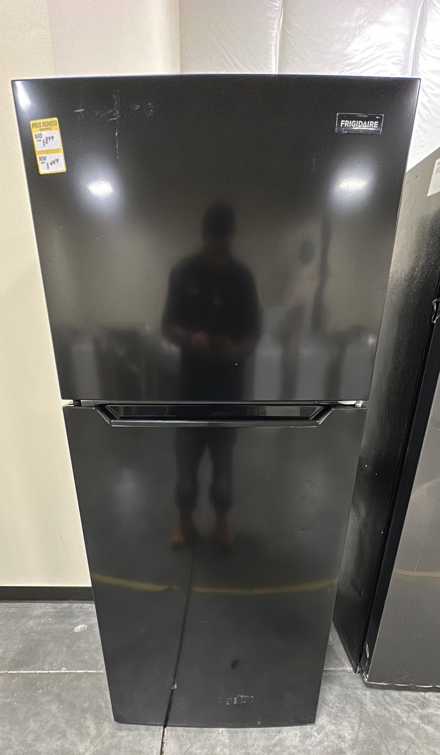 Frigidaire 18 Cu. Ft. Top Freezer Refrigerator