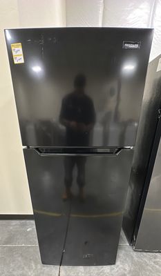 Frigidaire 18 Cu. Ft. Top Freezer Refrigerator