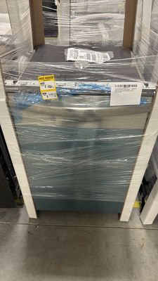 Frigidaire Stainless Steel Tub Top Control 24-in Built-In Dishwasher With Third Rack (Stainless Steel) ENERGY STAR, 49-dBA