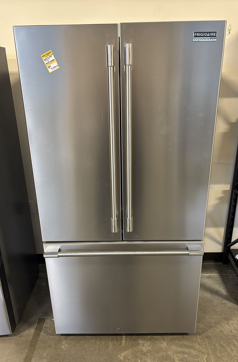 Frigidaire Frigidaire Professional 23.3 Cu Ft French Door Counter-Depth Refrigerator