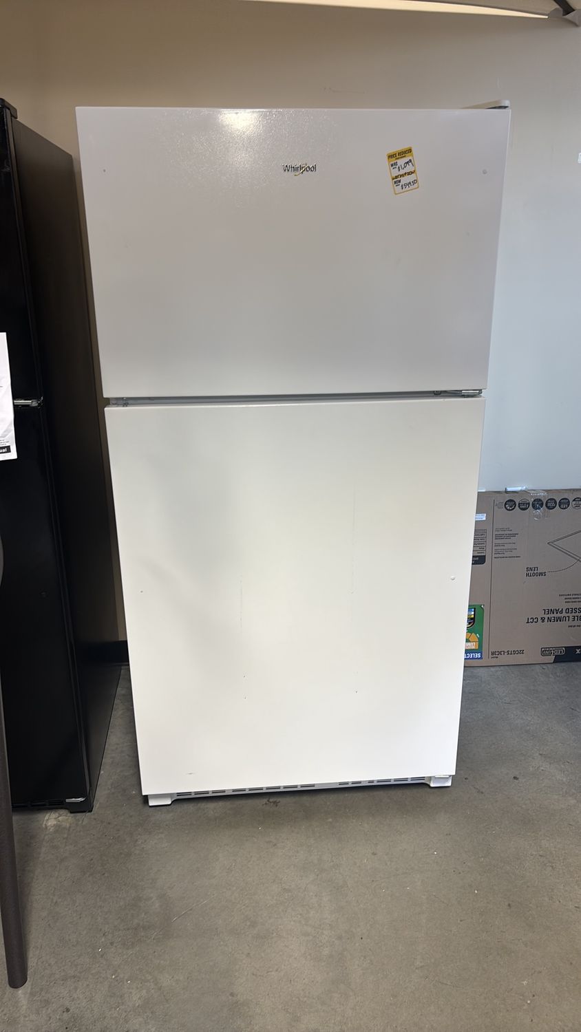 Whirlpool 20.5-cu ft Top-Freezer Refrigerator (White)