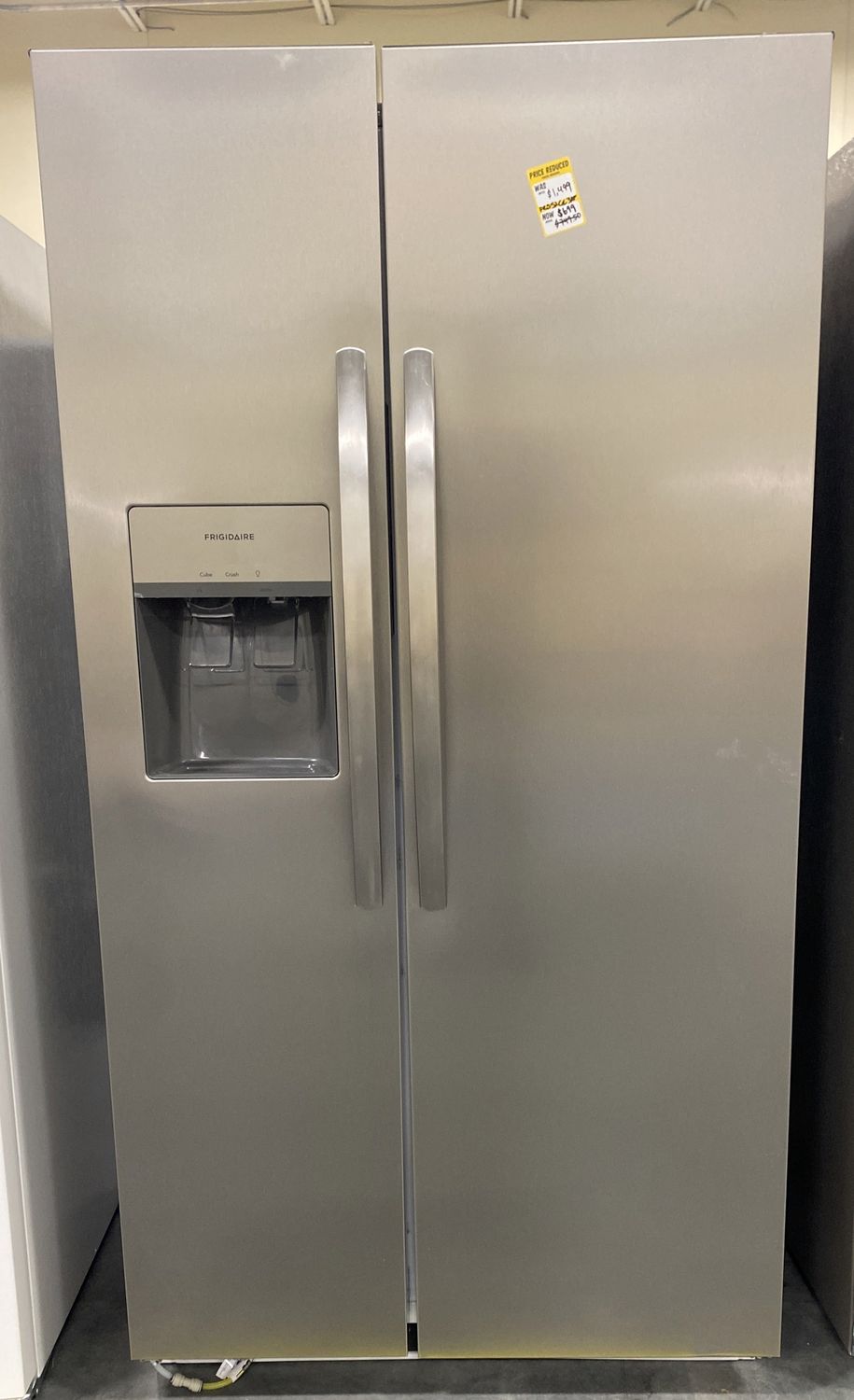 Frigidaire 25.6-cu ft Side-by-Side Refrigerator with Ice Maker (Fingerprint Resistant Stainless Steel) ENERGY STAR