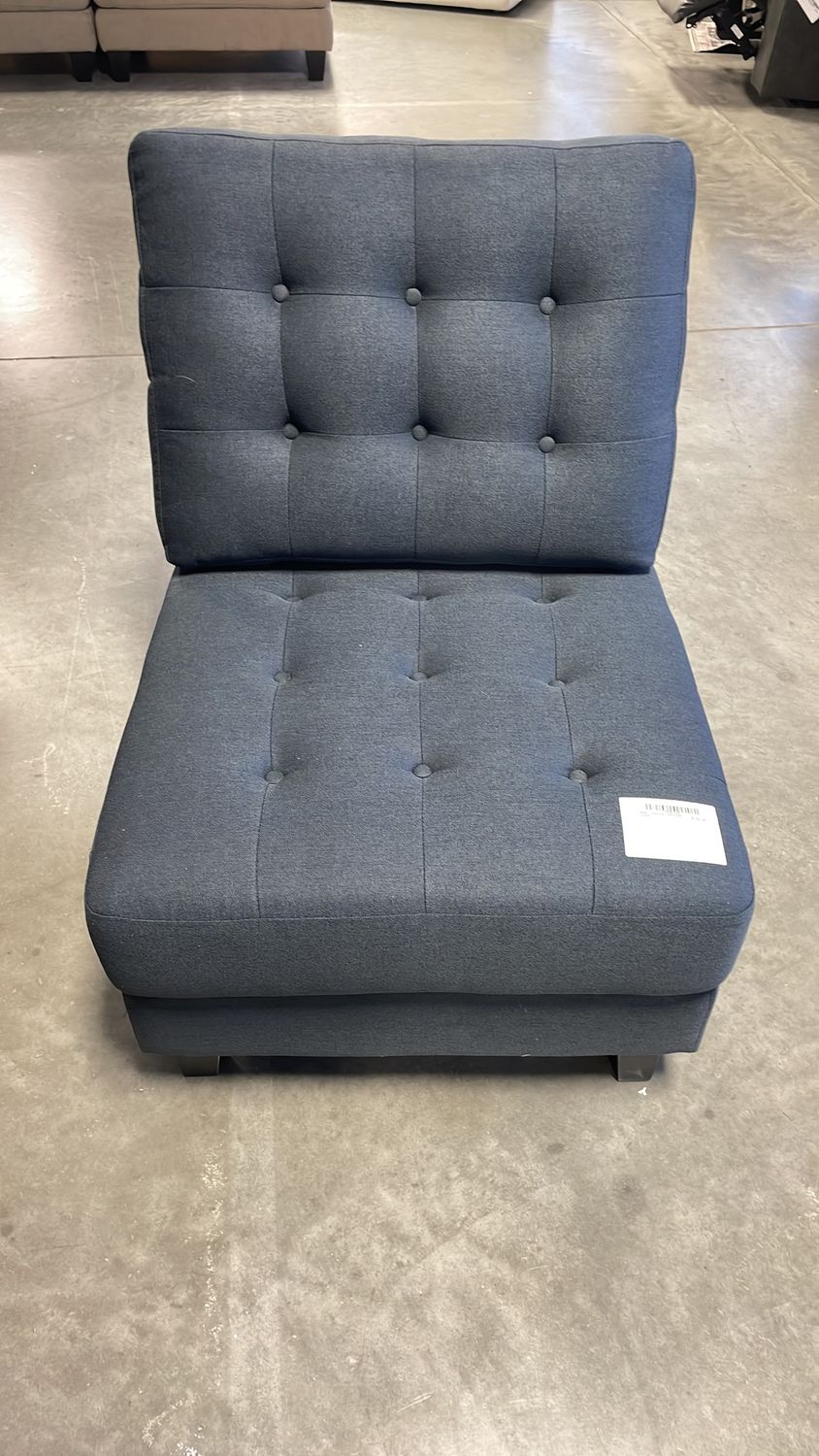 67801 LARALOW - ARMLESS CHAIR